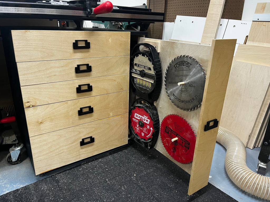 Table Saw Storage Cabinet - Plans