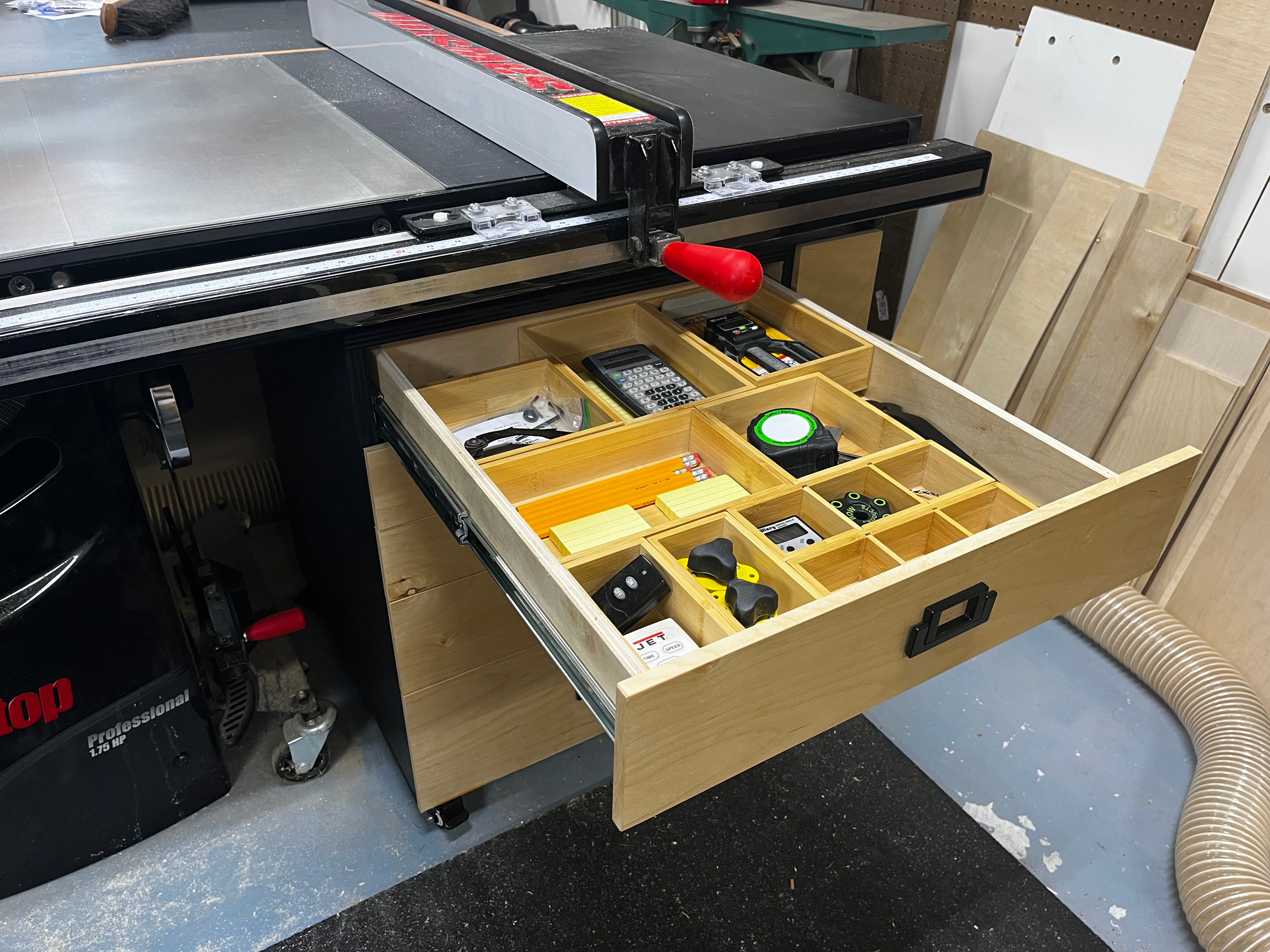 Table Saw Storage Cabinet - Plans
